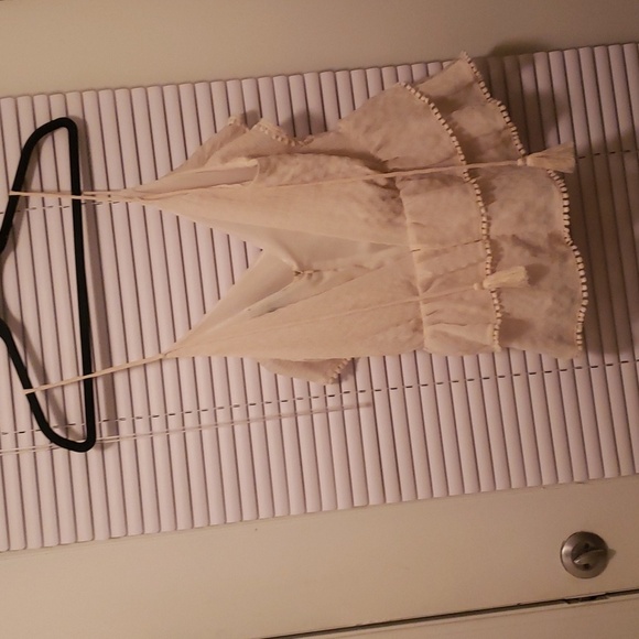 M Fab'rik Ruffle Hem V-Neck Crop Top in Fresh White Fabric Perfect for S… - Picture 5 of 5